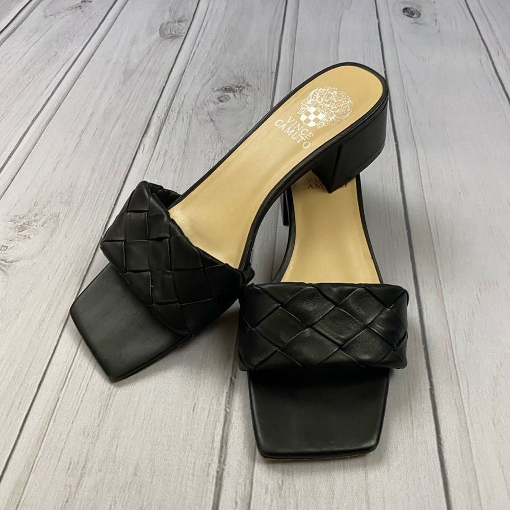 Vince Camuto 1.5in heel braided heel 9.5